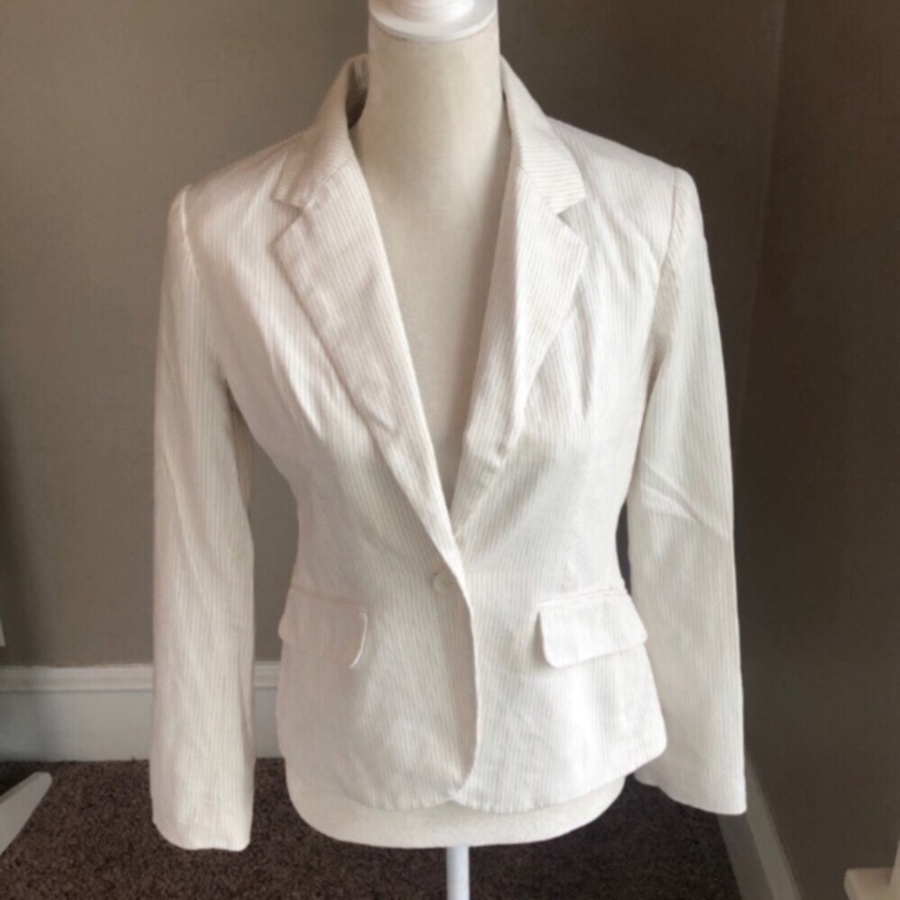 New York and Company White and Cream Pinstripe Blazer